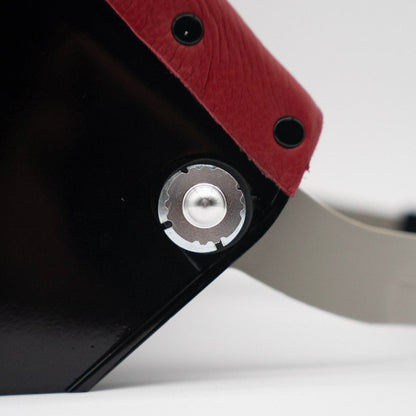 Tiger Scoop - Black On Red Leather
