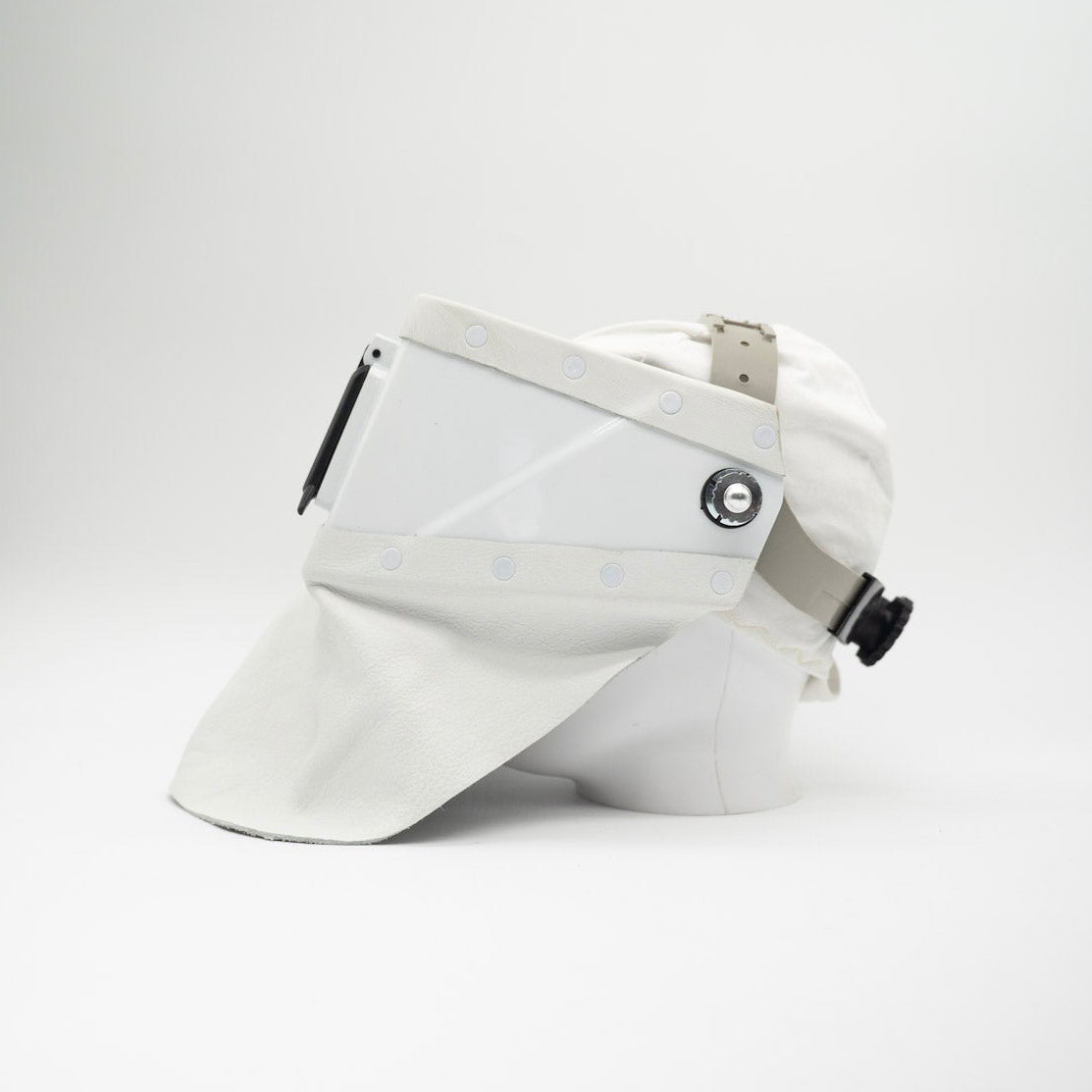 Phanthom Pro - White On White Leather