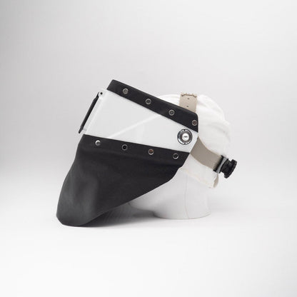 Phanthom Pro - White On Black Leather