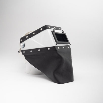 Phanthom Pro - White On Black Leather