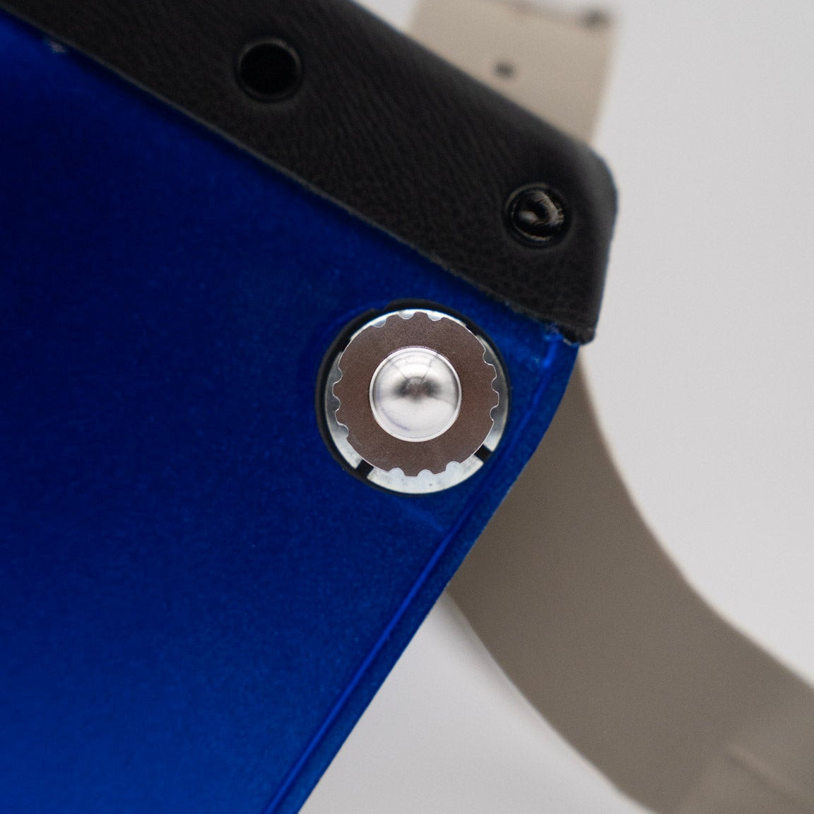 Tiger Scoop - Blue On Black Leather