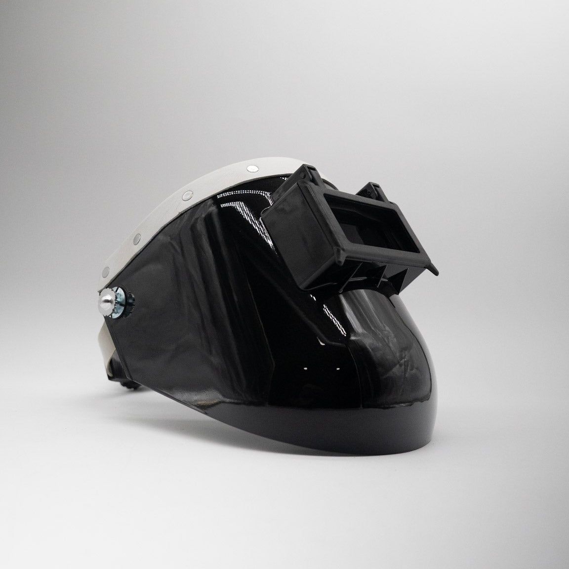 Tiger Scoop - Black On White Leather